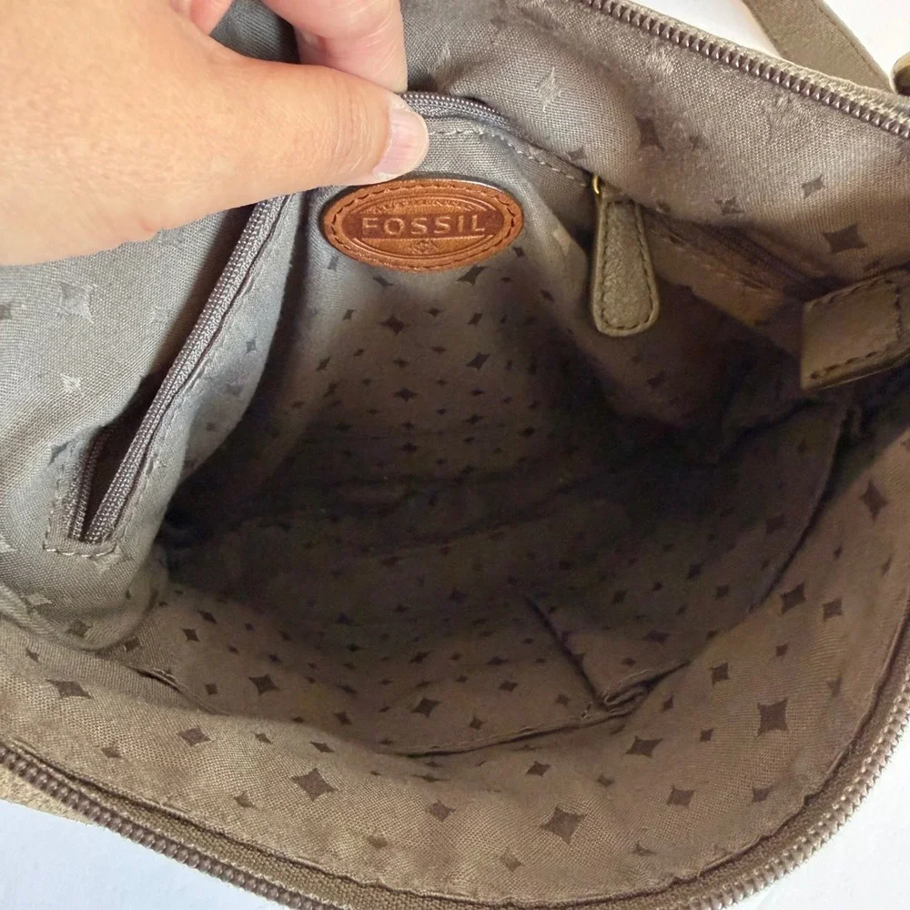 Fossil soft pebbled